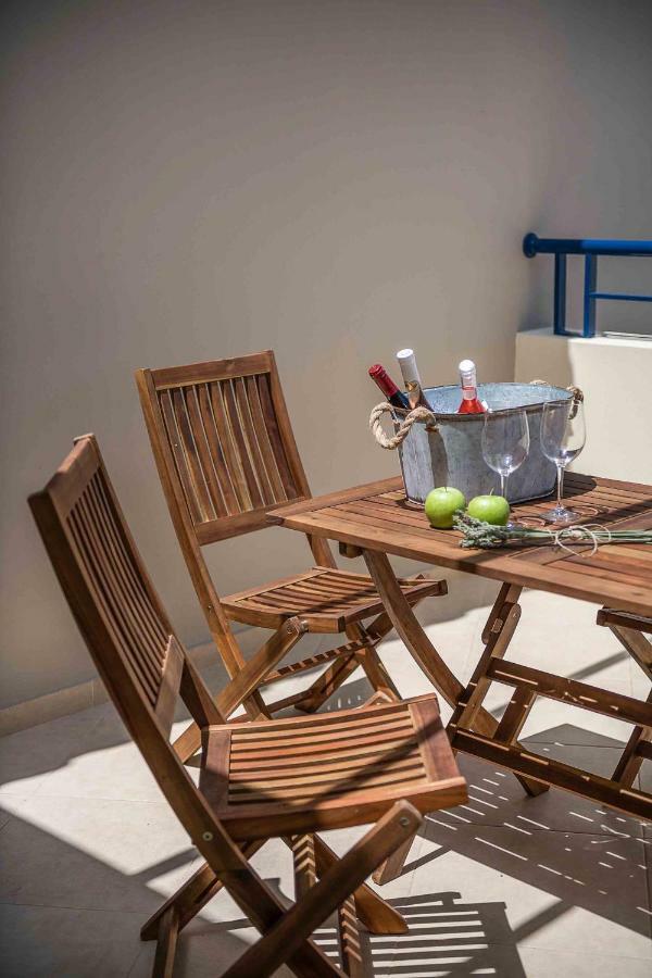 Resitour - Aphrodite Beachfront Pirgos Psilonerou Ngoại thất bức ảnh